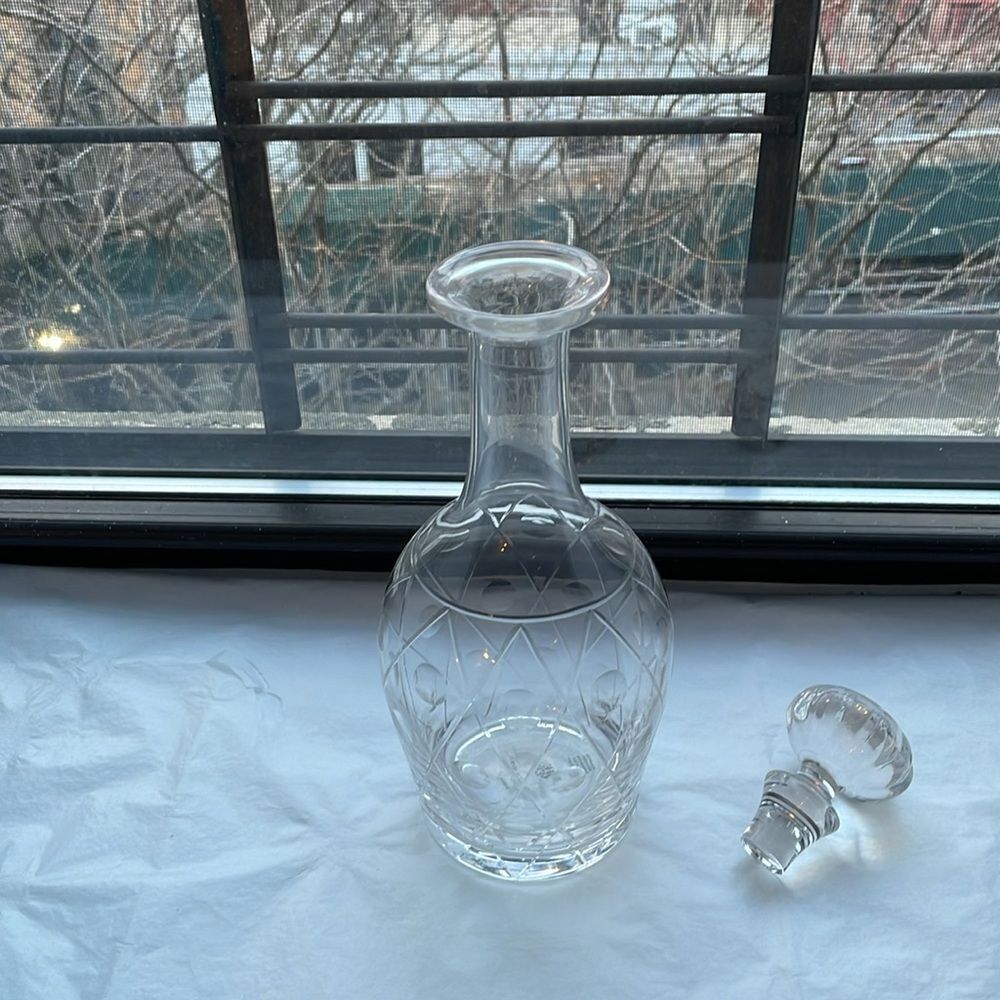 ❤️ The Met Collection Decanter - Luxe! - Picture 4 of 5
